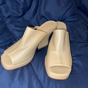 BOTTEGA VENETA open toe heels